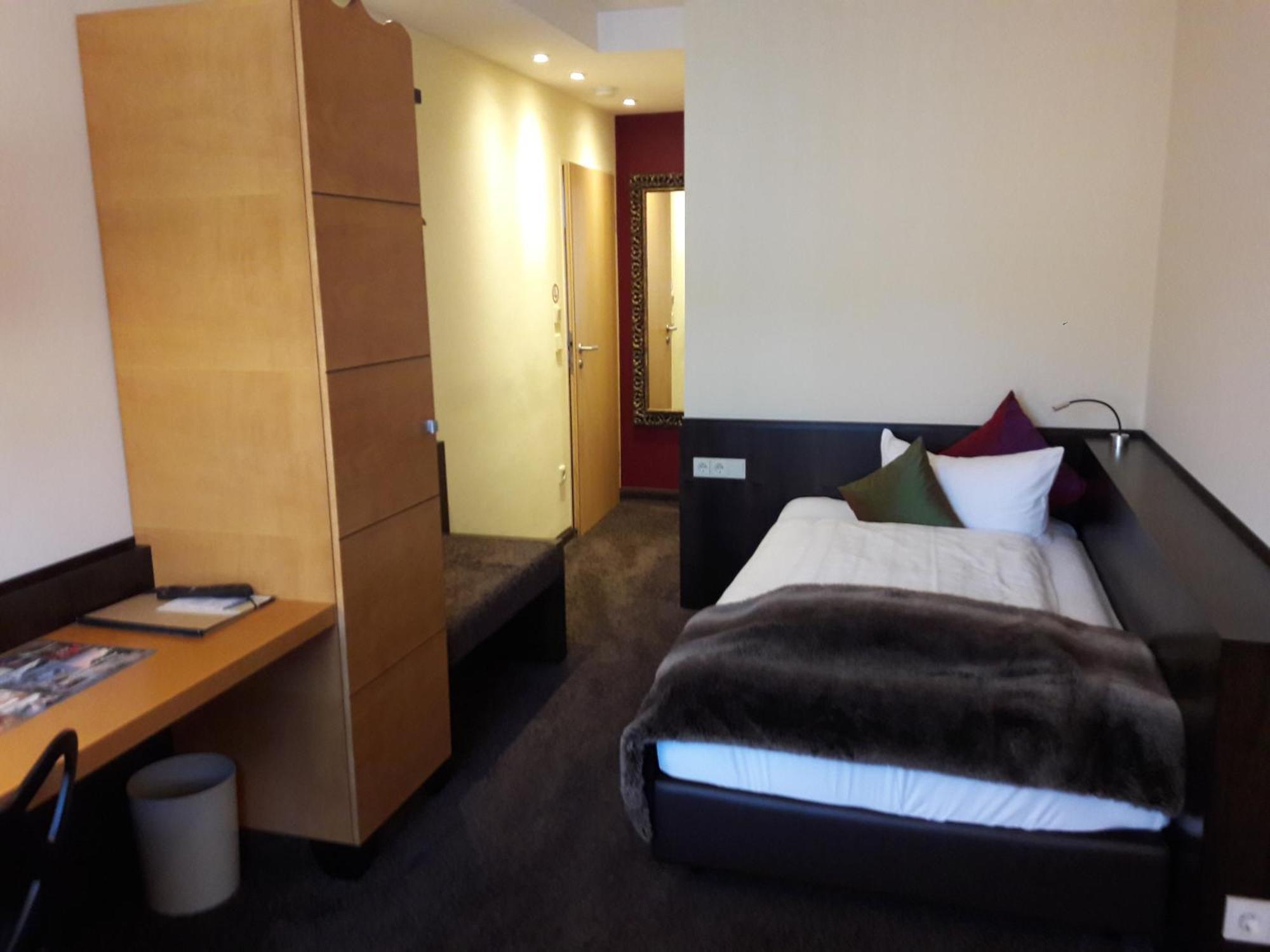 Hotel Post ブルクハウゼン エクステリア 写真