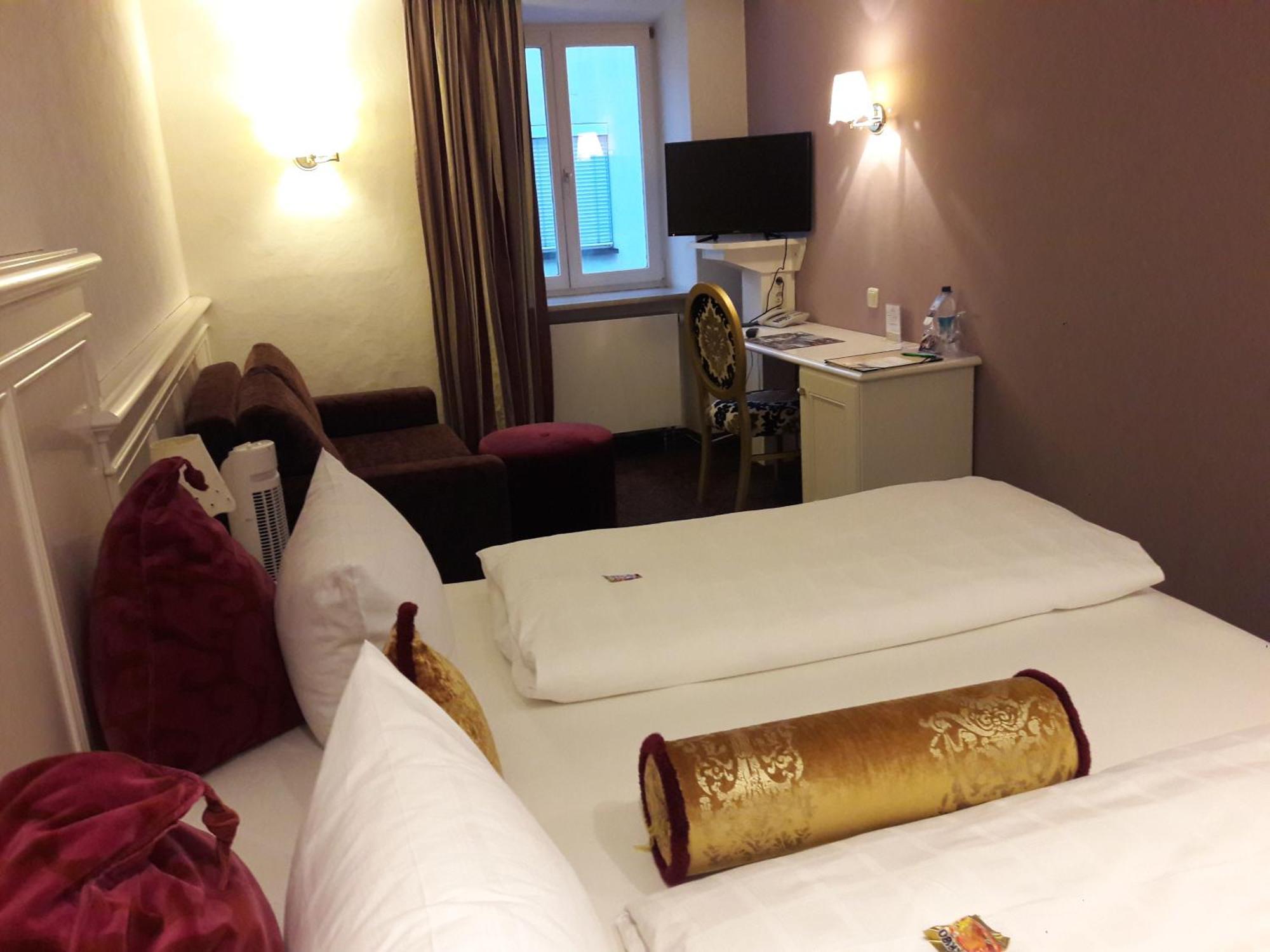 Hotel Post ブルクハウゼン エクステリア 写真