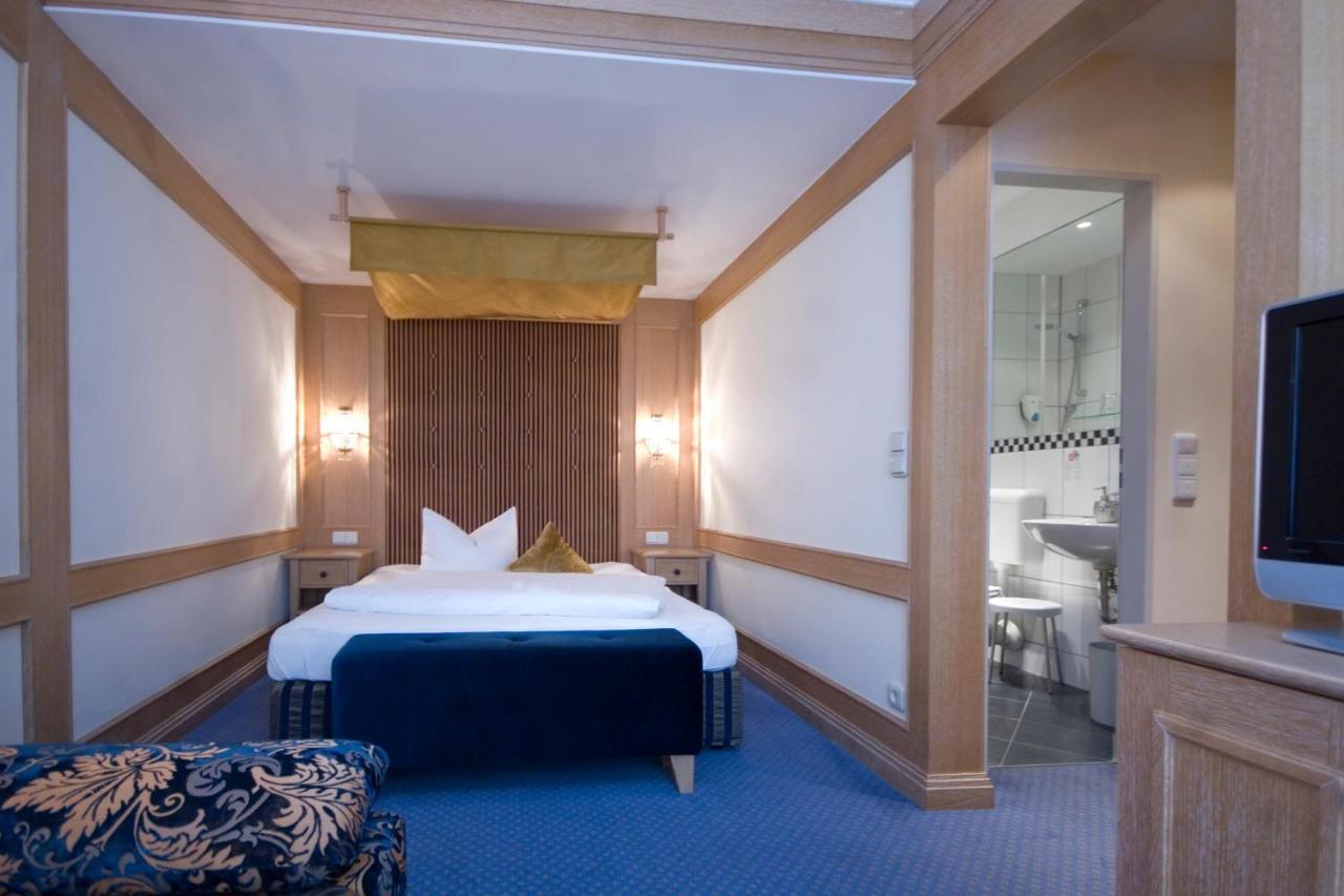 Hotel Post ブルクハウゼン エクステリア 写真